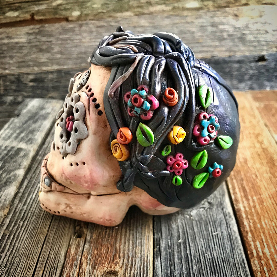 Female side 2. © Shelly Arroyo