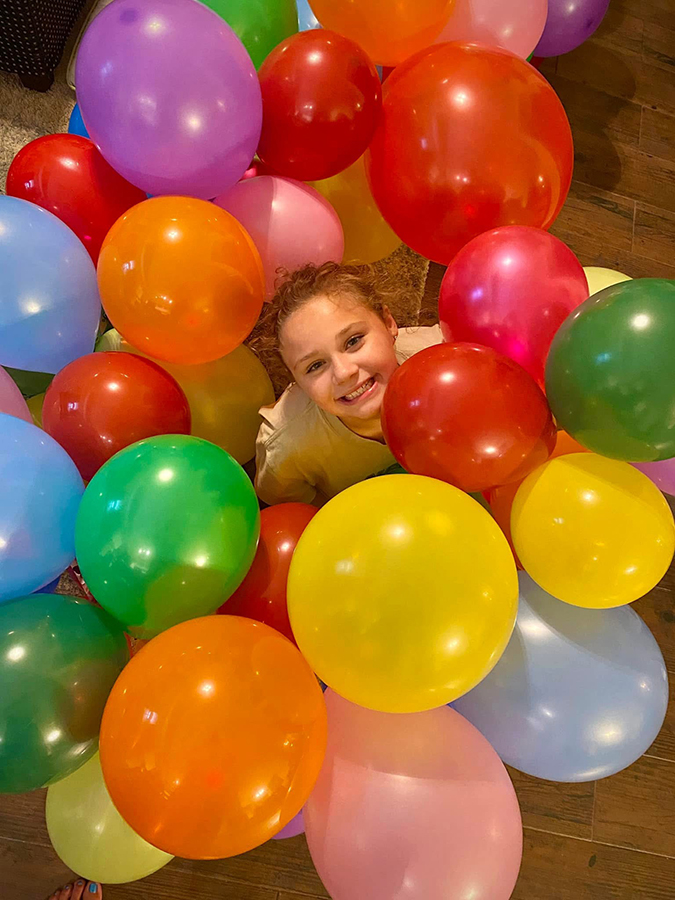 Balloon Mya. © Shelly Arroyo