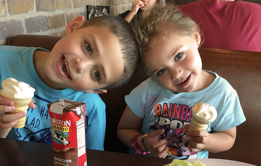 Max and Mya, 2016. © Shelly Arroyo