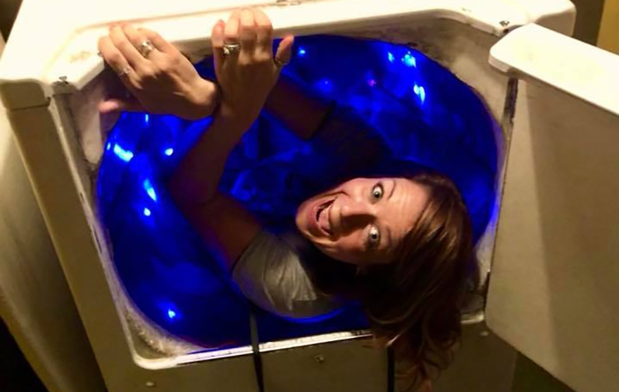 Mom's timeout, 2021. © Shelly Arroyo